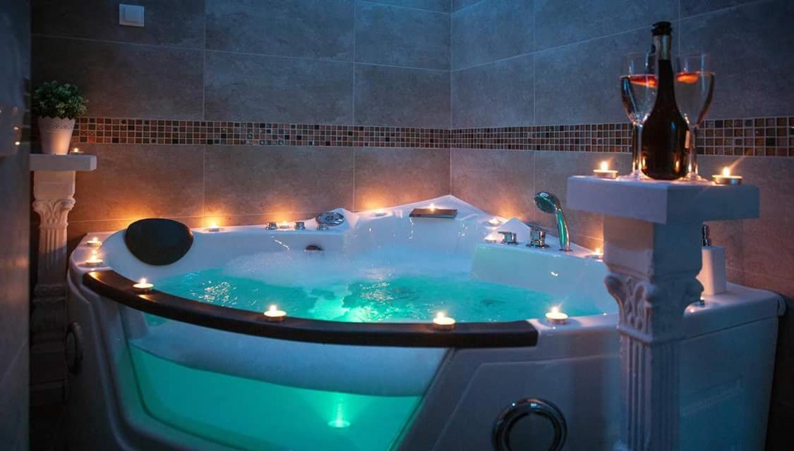 B&D Private Spa Bath Apartment ซลาตีบอร์ ภายนอก รูปภาพ