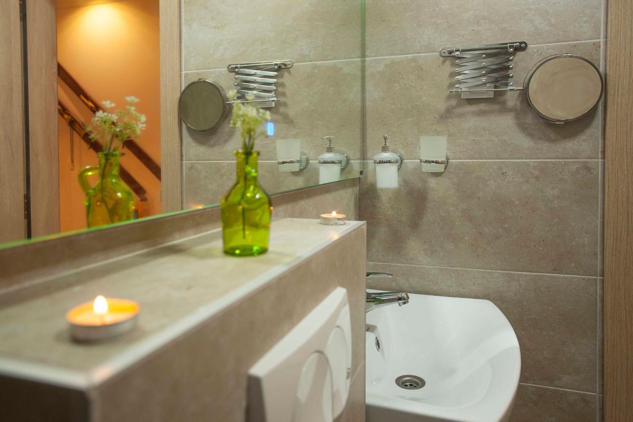 B&D Private Spa Bath Apartment ซลาตีบอร์ ภายนอก รูปภาพ