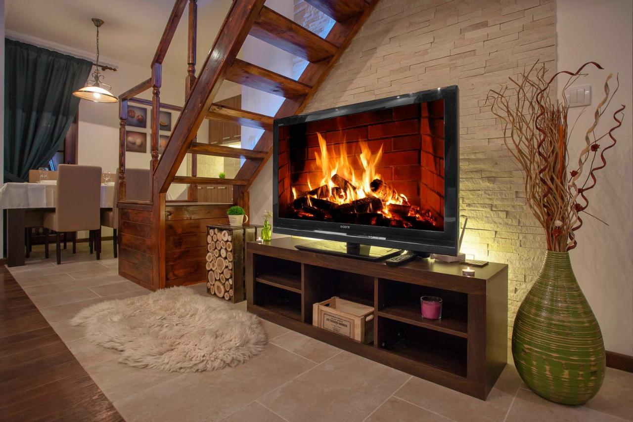 B&D Private Spa Bath Apartment ซลาตีบอร์ ภายนอก รูปภาพ