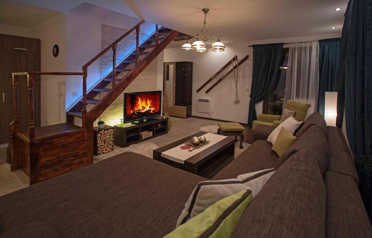 B&D Private Spa Bath Apartment ซลาตีบอร์ ภายนอก รูปภาพ